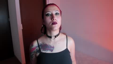 Hitomi Arata online show from March 3, 7:56 pm