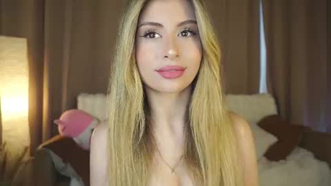 Moni Monica online show from June 17, 9:10 am
