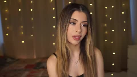 Moni Monica online show from January 7, 8:18 am