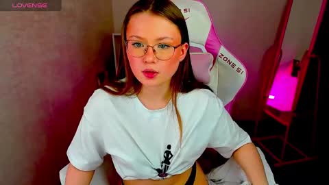 Katrine online show from January 7, 3:33 pm