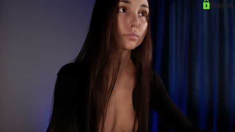 hollyextra online show from February 14, 10:28 am