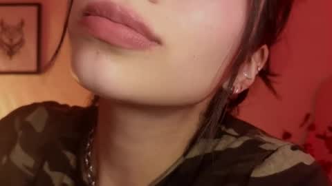 holly online show from May 14, 7:41 pm