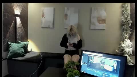 Holy lolli online show from January 18, 6:37 pm