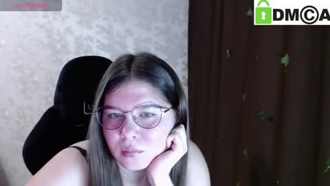 Welcome guys  Pleasure to see you all here  My name is MichaelaTip menu is active Private is open  online show from December 1, 3:54 am