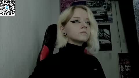 holy_mistresss online show from July 19, 10:28 am