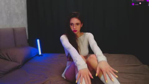 holysinner83 online show from July 11, 7:47 pm