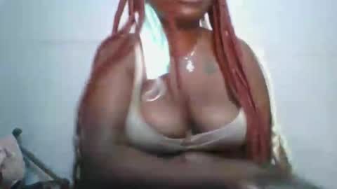 honey_beb online show from September 17, 7:28 am