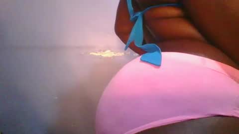 honey_beb online show from September 9, 6:30 pm