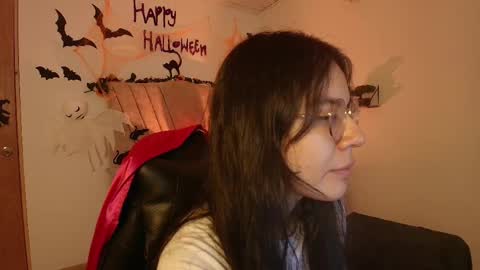   online show from October 14, 2:30 pm