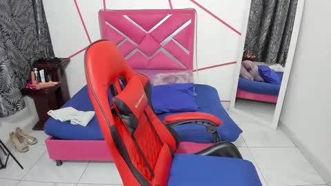honey_channe online show from October 5, 7:13 am