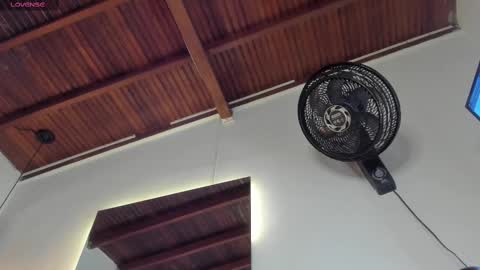 Im Isbel online show from September 12, 11:07 am