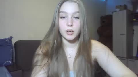 honey_lolaaa online show from October 20, 2:09 pm