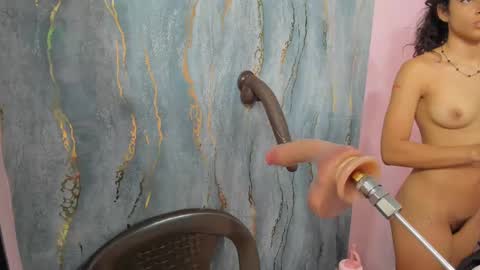 honey_sofii_ online show from September 23, 11:30 am