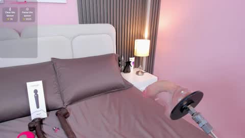 honey_sofii_ online show from December 5, 12:06 pm