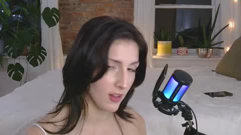 honeybbxx online show from March 6, 12:21 am