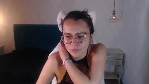 Emily online show from February 4, 3:26 pm