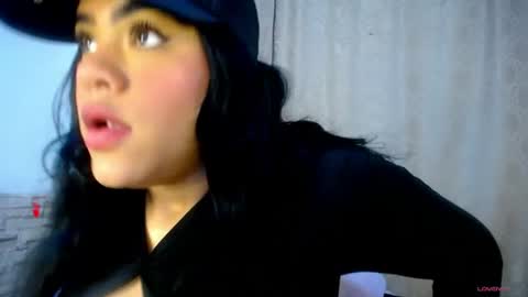 honeypussy3021 online show from July 15, 10:42 am
