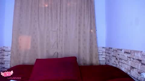 honeypussy3021 online show from November 14, 4:51 pm
