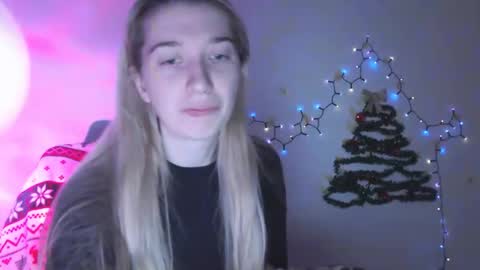 honeyveil online show from January 16, 2:46 pm