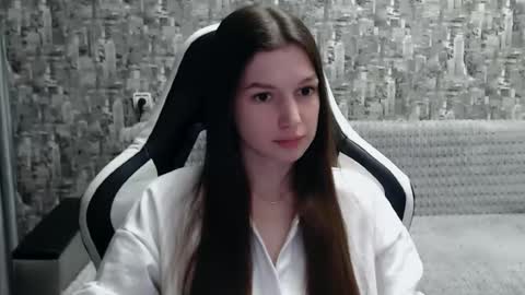 Snapshot of honeyynancyy chatting on February 23, 5:01 pm Nancy online show from February 23, 5:01 pm