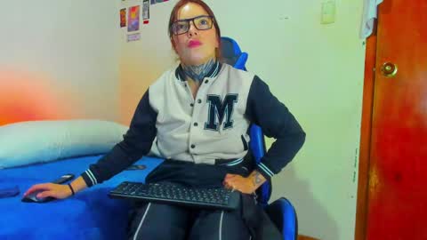 ONLYFANS online show from April 29, 9:20 pm