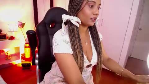 hope11x online show from July 15, 9:30 pm
