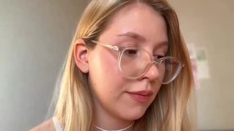 Snapshot of horney_audrey chatting on October 10, 2:49 am Audrey online show from October 10, 2:49 am