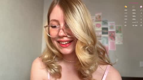 Snapshot of horney_audrey chatting on January 31, 3:41 am Audrey online show from January 31, 3:41 am