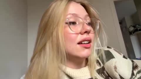 Snapshot of horney_audrey chatting on September 14, 2:31 am Audrey online show from September 14, 2:31 am