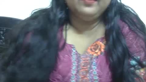 Snapshot of horneydesibabe chatting on December 11, 6:31 pm horneydesibabe online show from December 11, 6:31 pm