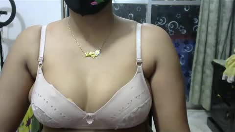 Snapshot of horneydesibaby chatting on March 1, 6:11 pm horneydesibaby online show from March 1, 6:11 pm