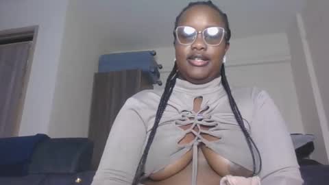 Lucy online show from May 27, 1:57 am