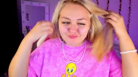 HornyCakee online show from October 5, 10:31 am