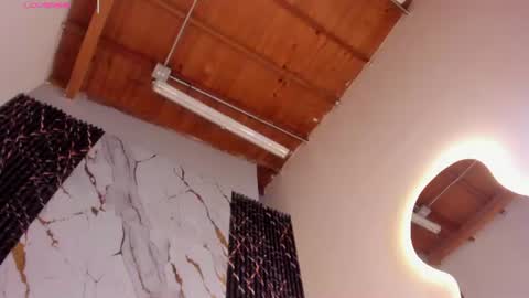 hot__genesis online show from July 16, 4:17 am