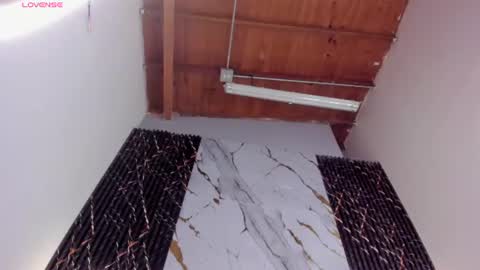 hot__genesis online show from July 12, 3:18 am