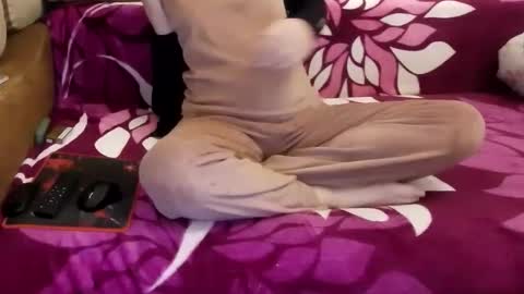 Bruny online show from December 1, 1:03 pm