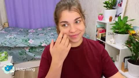 Snapshot of hot_chill__ chatting on September 25, 3:55 pm LiluCaroline online show from September 25, 3:55 pm