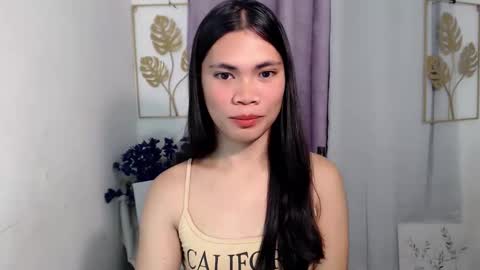 hot_pauline online show from April 23, 4:20 pm