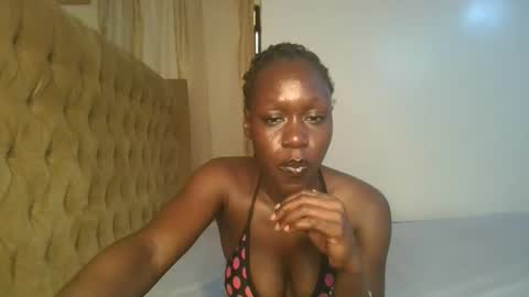 Hot petite online show from October 31, 7:56 am