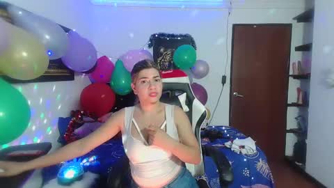 Snapshot of hot_sexy_bunny chatting on December 20, 8:12 pm hot sexy bunny online show from December 20, 8:12 pm