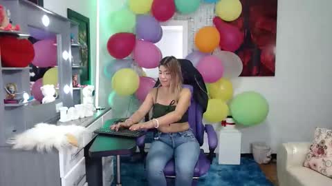 Snapshot of hot_sexy_bunny chatting on October 1, 1:16 pm hot sexy bunny online show from October 1, 1:16 pm