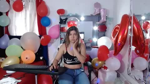 Snapshot of hot_sexy_bunny chatting on February 24, 12:46 pm hot sexy bunny online show from February 24, 12:46 pm