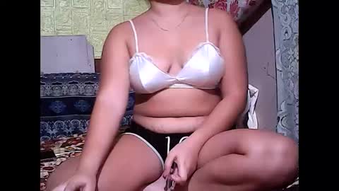 Snapshot of hot_tricia05 chatting on February 20, 11:53 am hot_tricia05 online show from February 20, 11:53 am