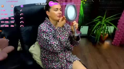 Lisa online show from May 4, 3:43 am