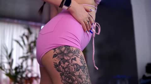 Anais online show from February 5, 10:29 am