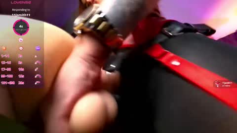 Snapshot of hotdesy_ chatting on September 30, 3:12 am Mistress online show from September 30, 3:12 am