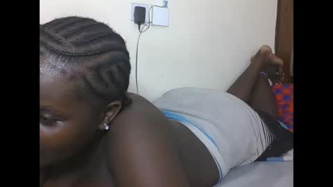 Snapshot of hotebbbyy chatting on December 30, 7:00 pm EBBY online show from December 30, 7:00 pm