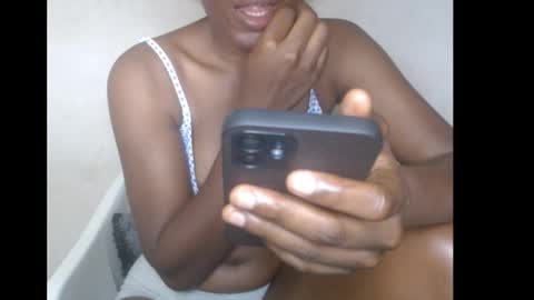 hotjessie0 online show from November 13, 6:23 am