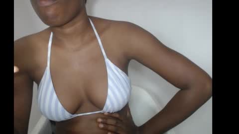 hotjessie0 online show from February 19, 5:07 am