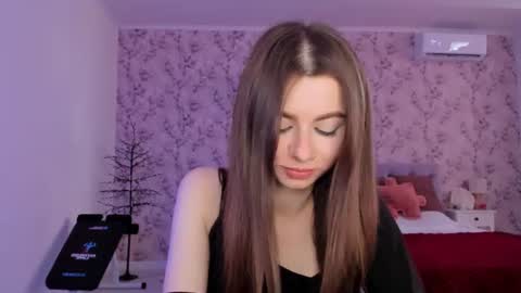 hotmolly_ online show from July 28, 11:50 am